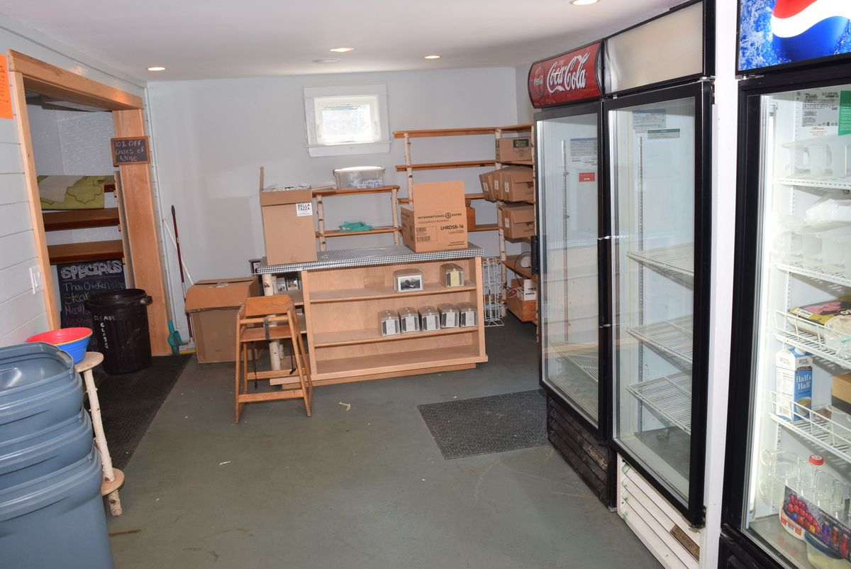 Freeport Village Restaurant/Market: 97 South Freeport Road, Freeport, ME 04032